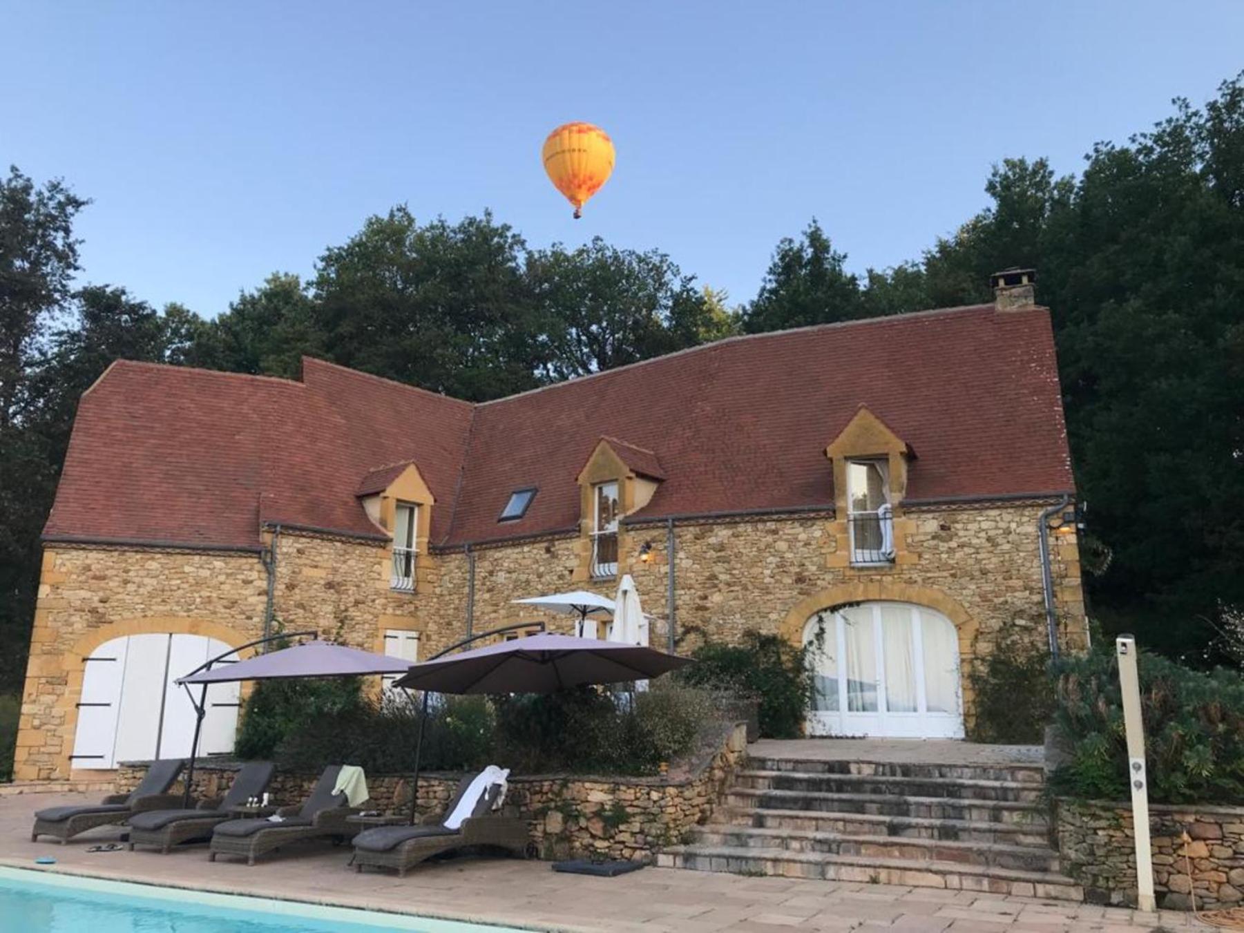 Luxury Chateau W. Pool & Hot Tub In Dordogne 베이냑 에 카즈낙 외부 사진